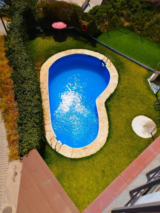 Amazing 2 Bedroom Apartment With Private Roof Terrace In ตอร์ร็อกซ์ ภายนอก รูปภาพ